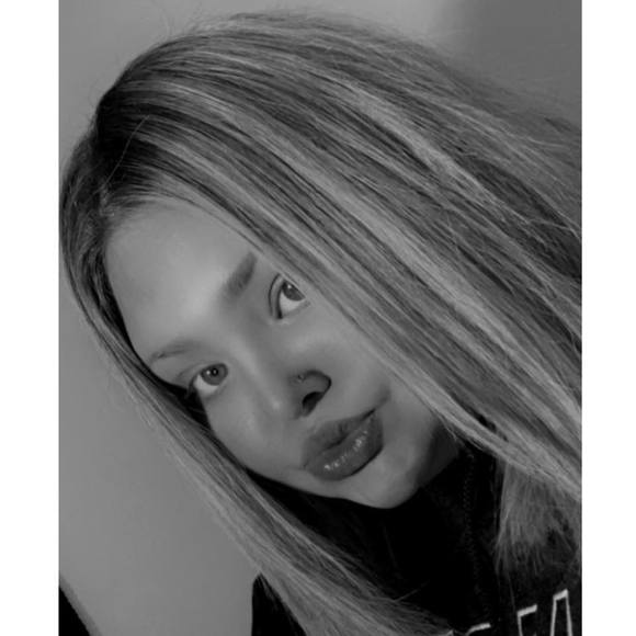 Meet your Posher, Marrissa - Picture 1 of 1